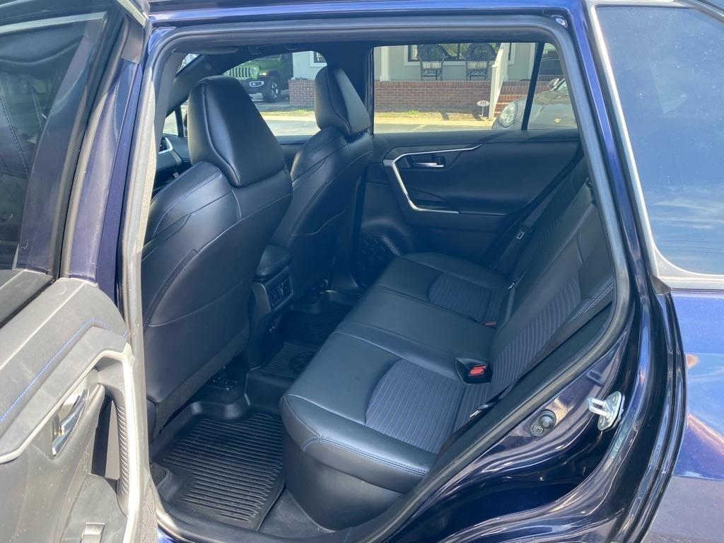 Toyota RAV4 Hybrid XLE AWD 2020