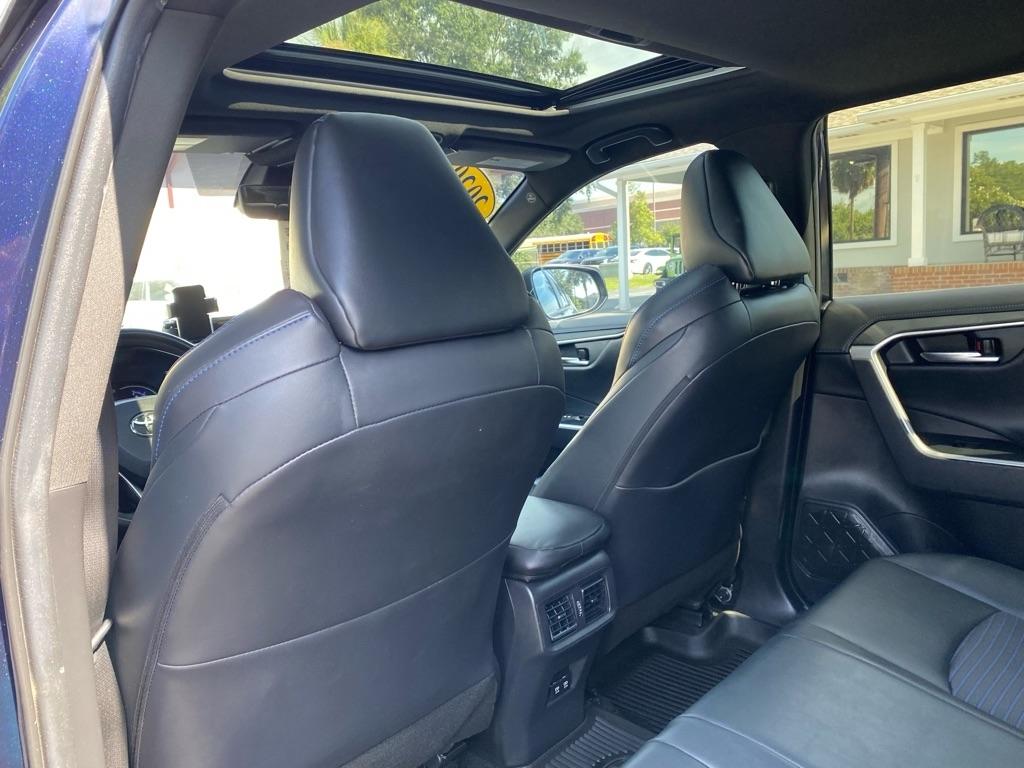 Toyota RAV4 Hybrid XLE AWD 2020