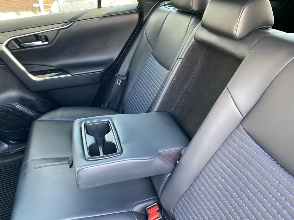 Toyota RAV4 Hybrid XLE AWD 2020
