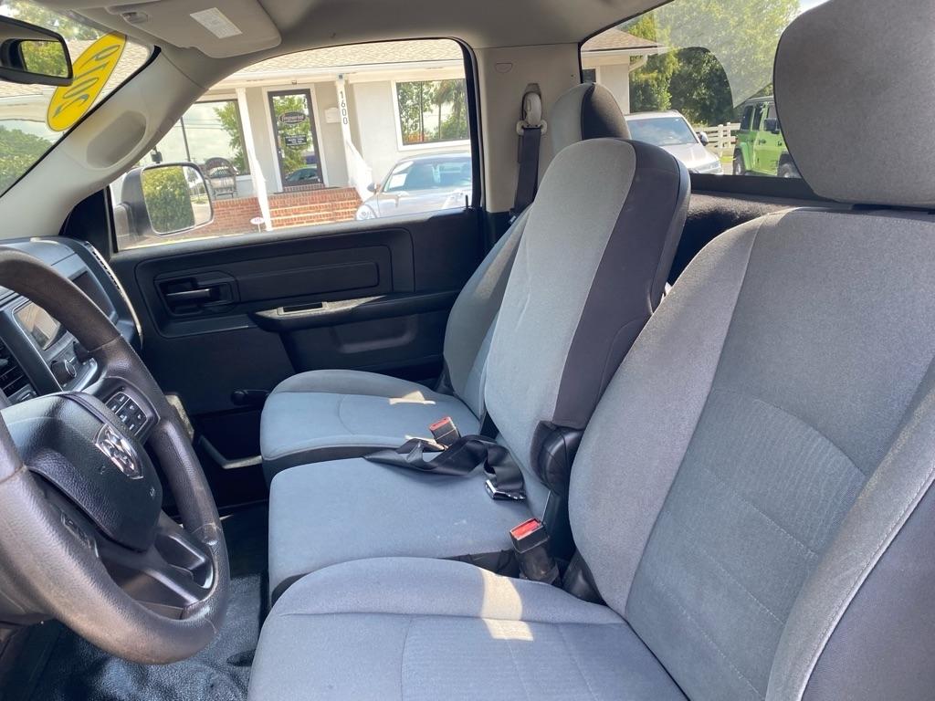 RAM 1500 Classic Tradesman Regular Cab SWB 4WD 2019