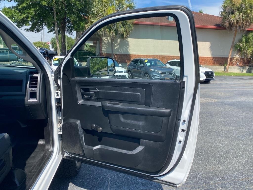 RAM 1500 Classic Tradesman Regular Cab SWB 4WD 2019