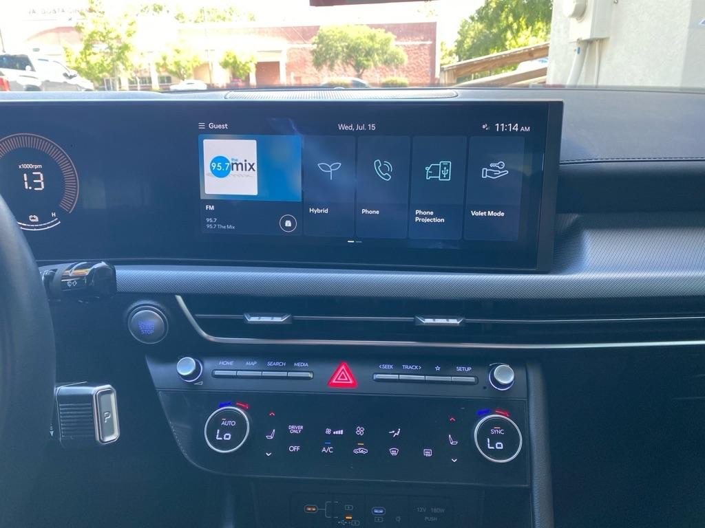 Hyundai Sonata Hybrid  2024