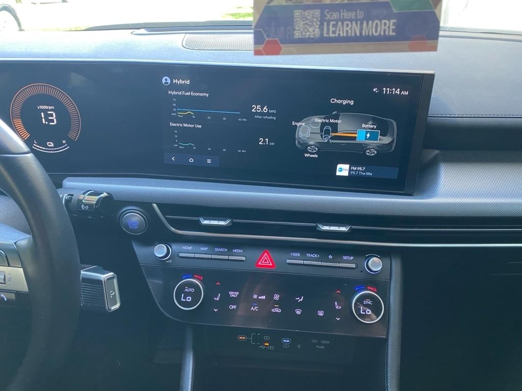 Hyundai Sonata Hybrid  2024
