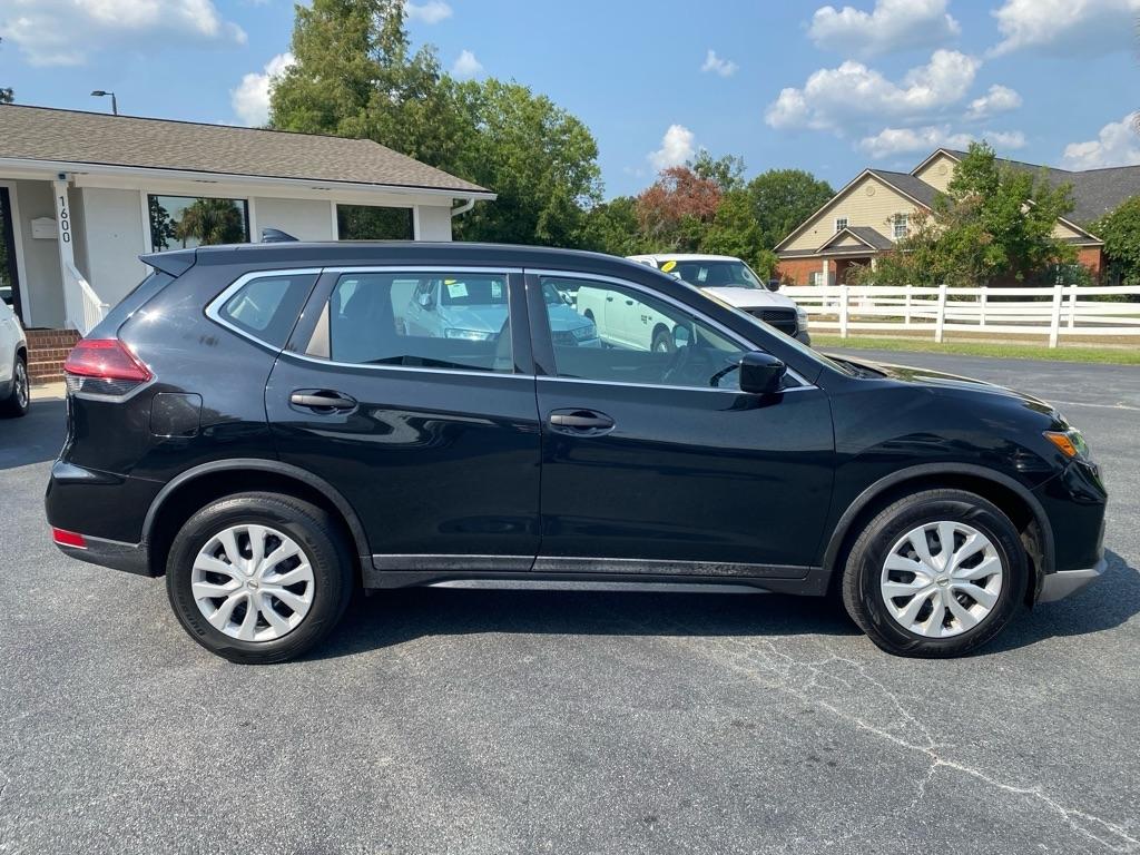 Nissan Rogue  2020