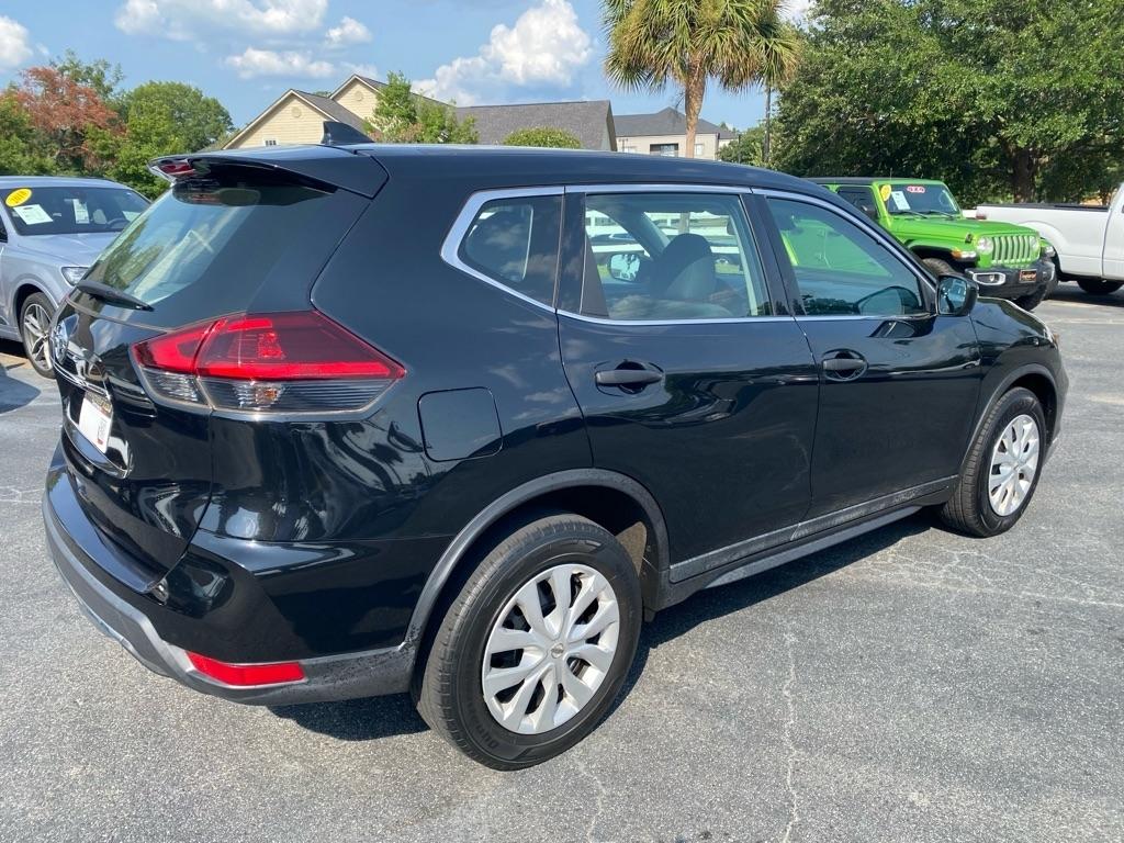 Nissan Rogue  2020