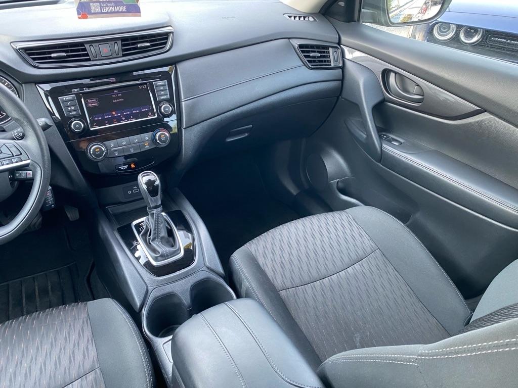 Nissan Rogue  2020