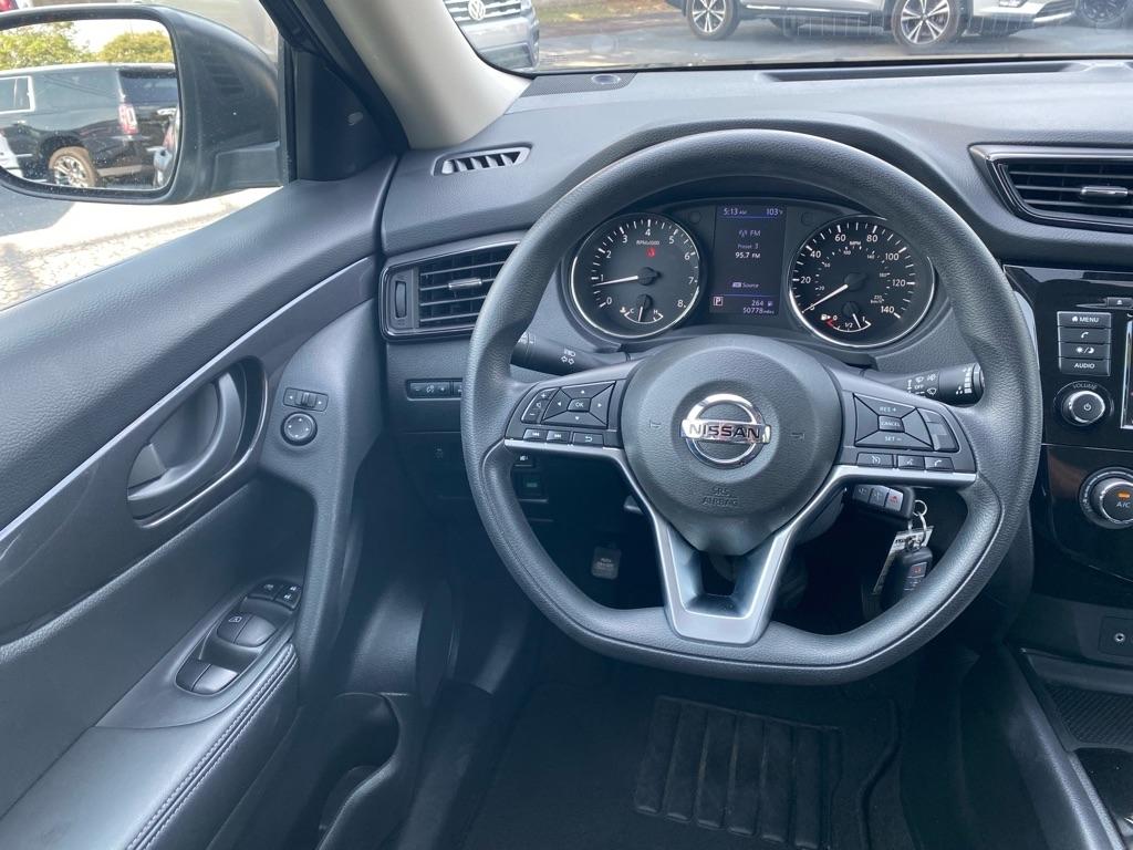 Nissan Rogue  2020