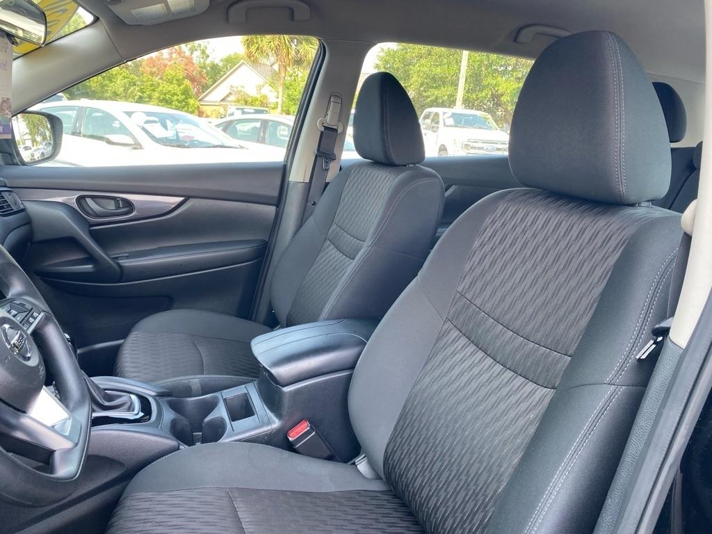 Nissan Rogue  2020