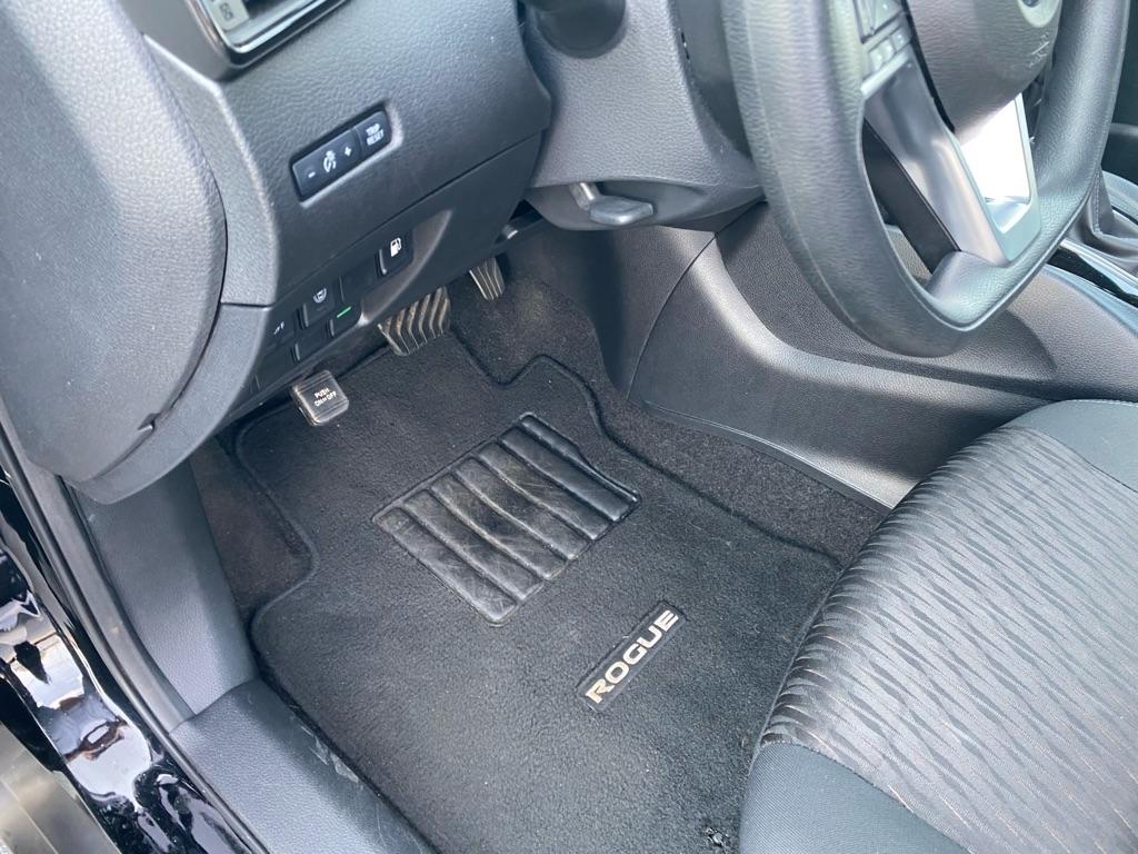 Nissan Rogue  2020