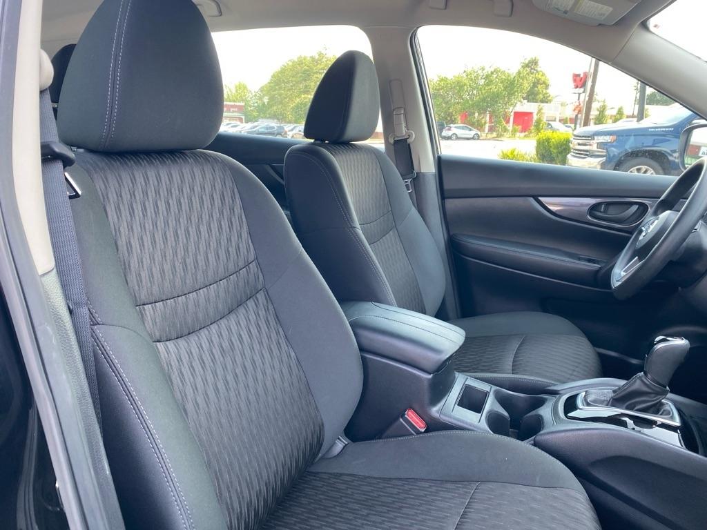 Nissan Rogue  2020