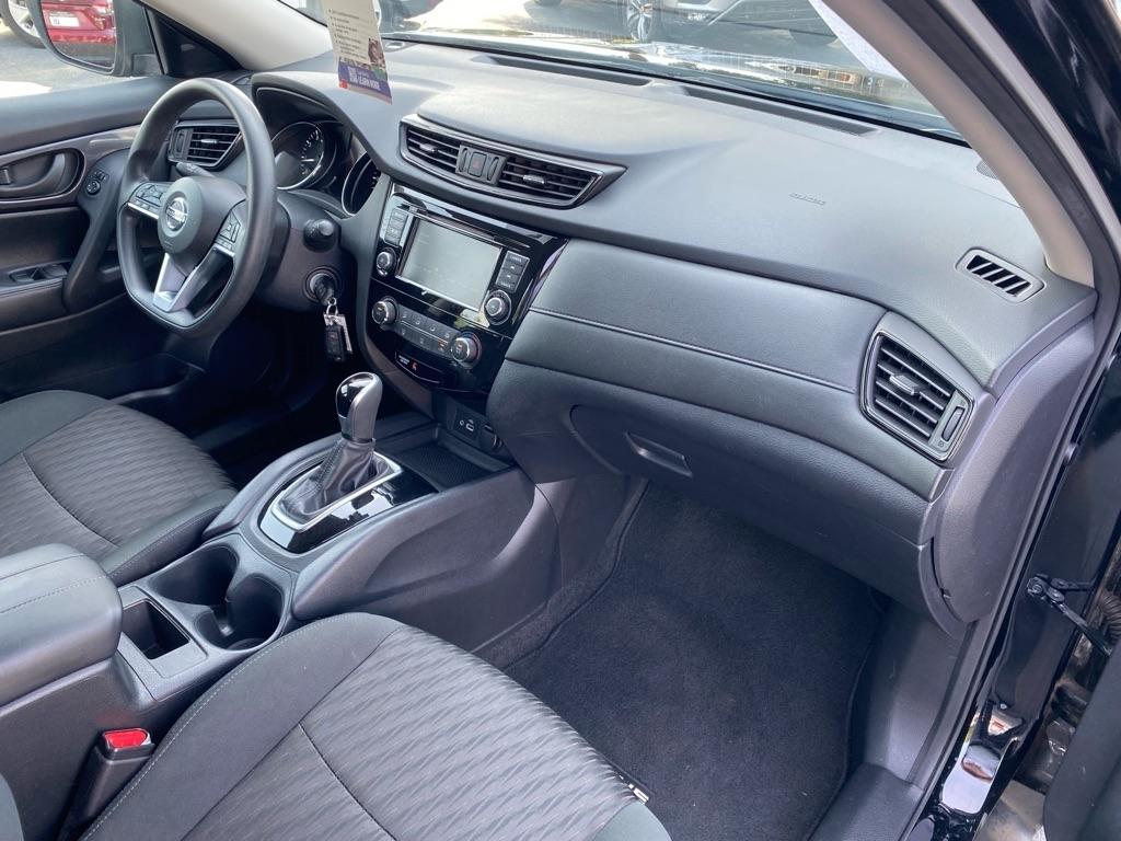 Nissan Rogue  2020
