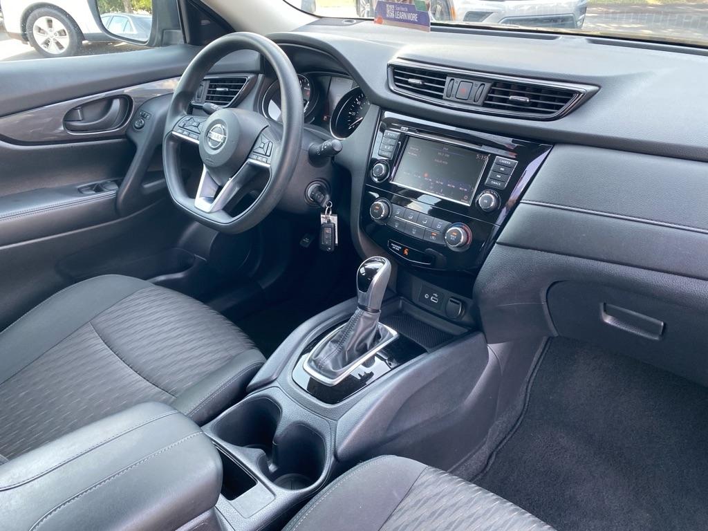 Nissan Rogue  2020