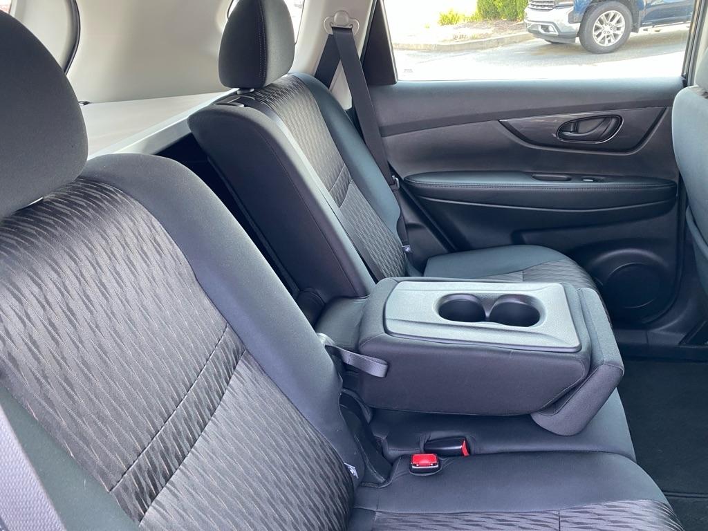 Nissan Rogue  2020
