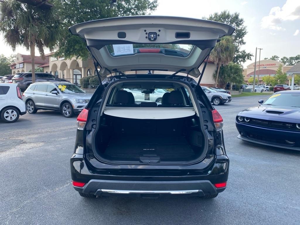 Nissan Rogue  2020