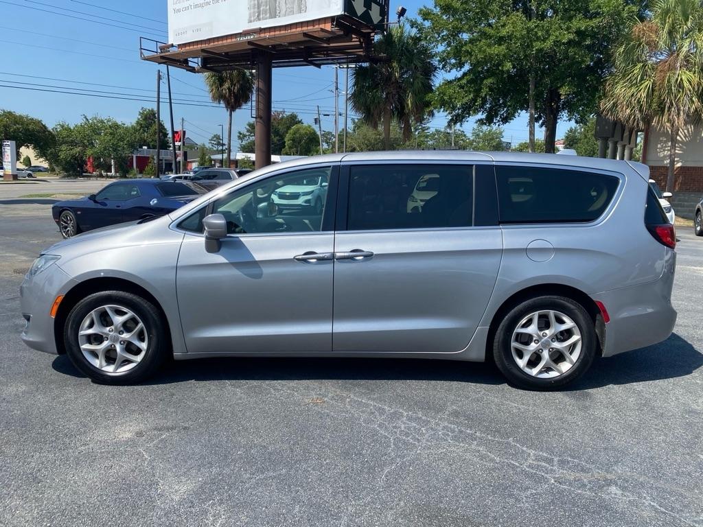 Chrysler Pacifica Touring Plus 2019