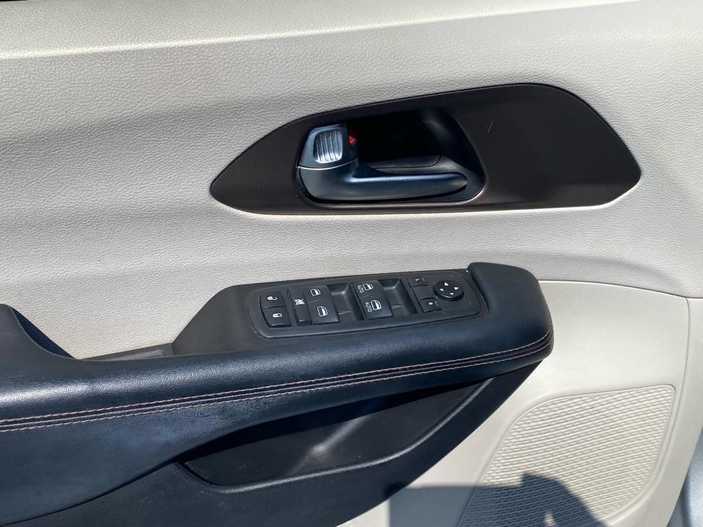 Chrysler Pacifica Touring Plus 2019