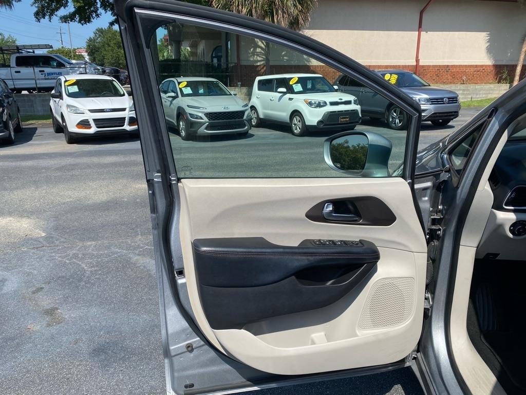 Chrysler Pacifica Touring Plus 2019