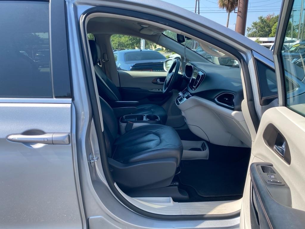 Chrysler Pacifica Touring Plus 2019
