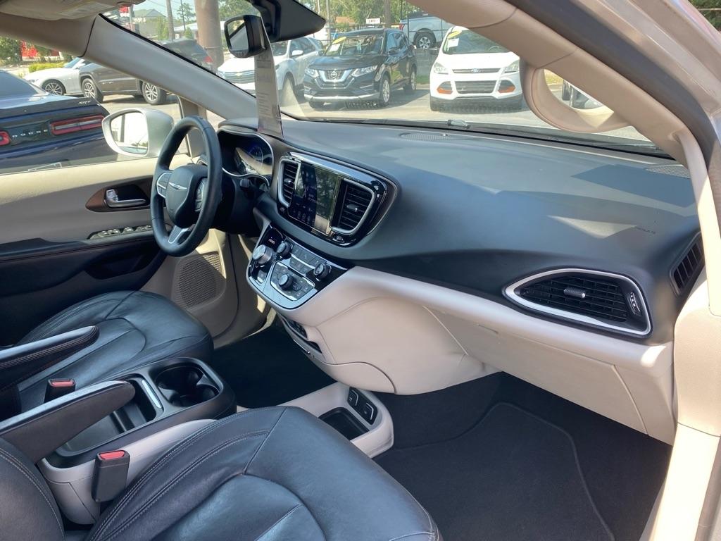 Chrysler Pacifica Touring Plus 2019