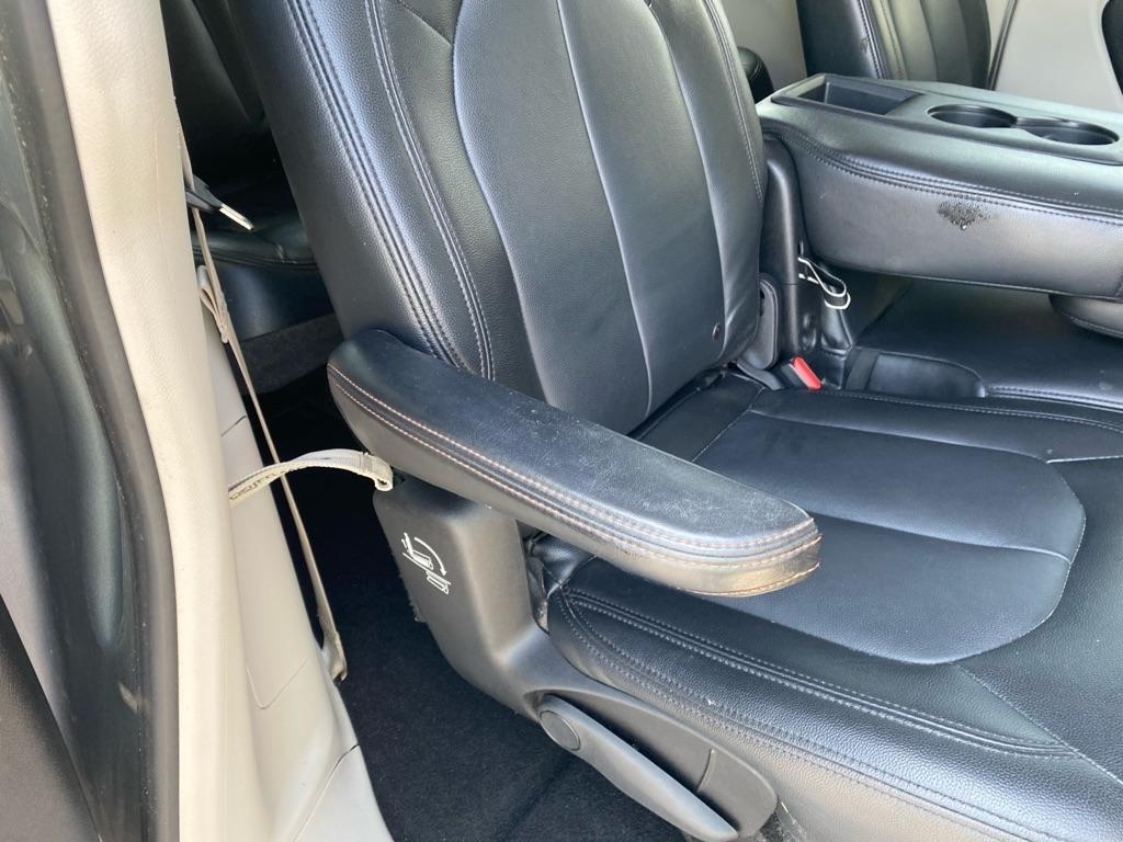 Chrysler Pacifica Touring Plus 2019