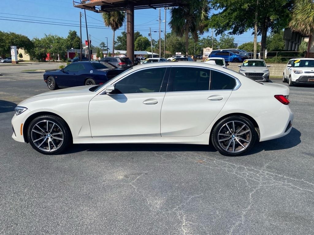 BMW 3-Series  2021