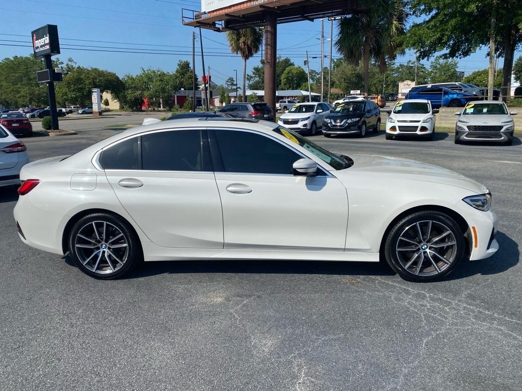 BMW 3-Series  2021
