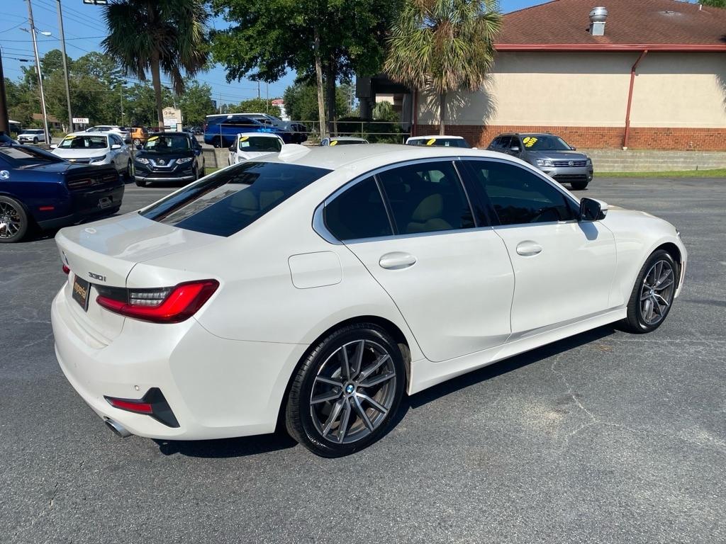 BMW 3-Series  2021