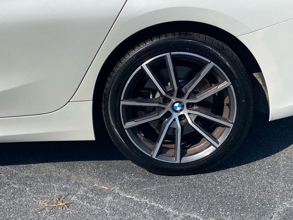 BMW 3-Series  2021