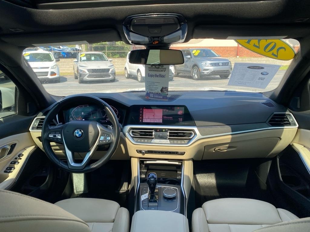 BMW 3-Series  2021