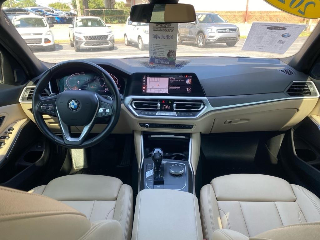 BMW 3-Series  2021