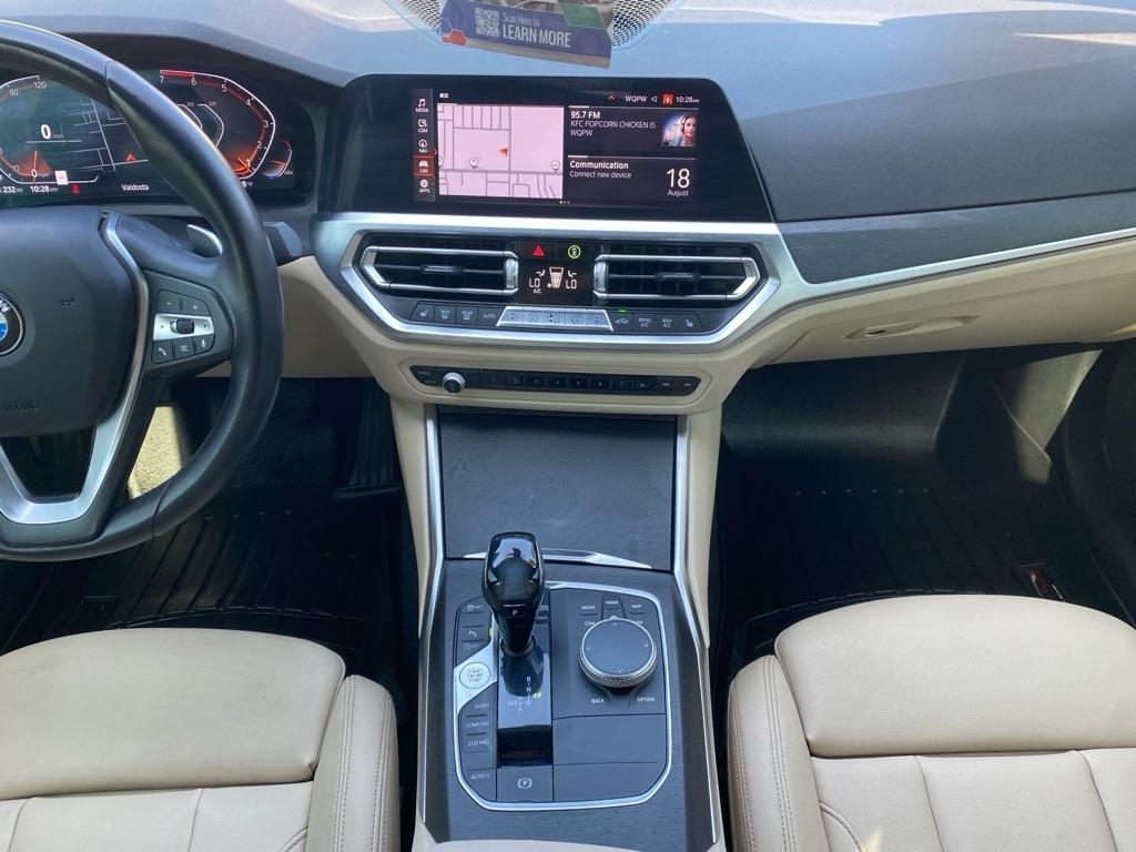 BMW 3-Series  2021