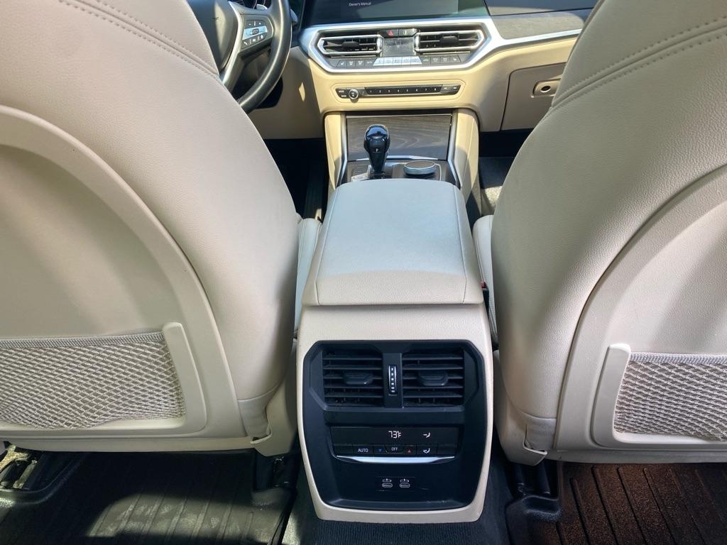 BMW 3-Series  2021