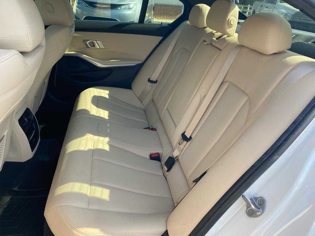 BMW 3-Series  2021