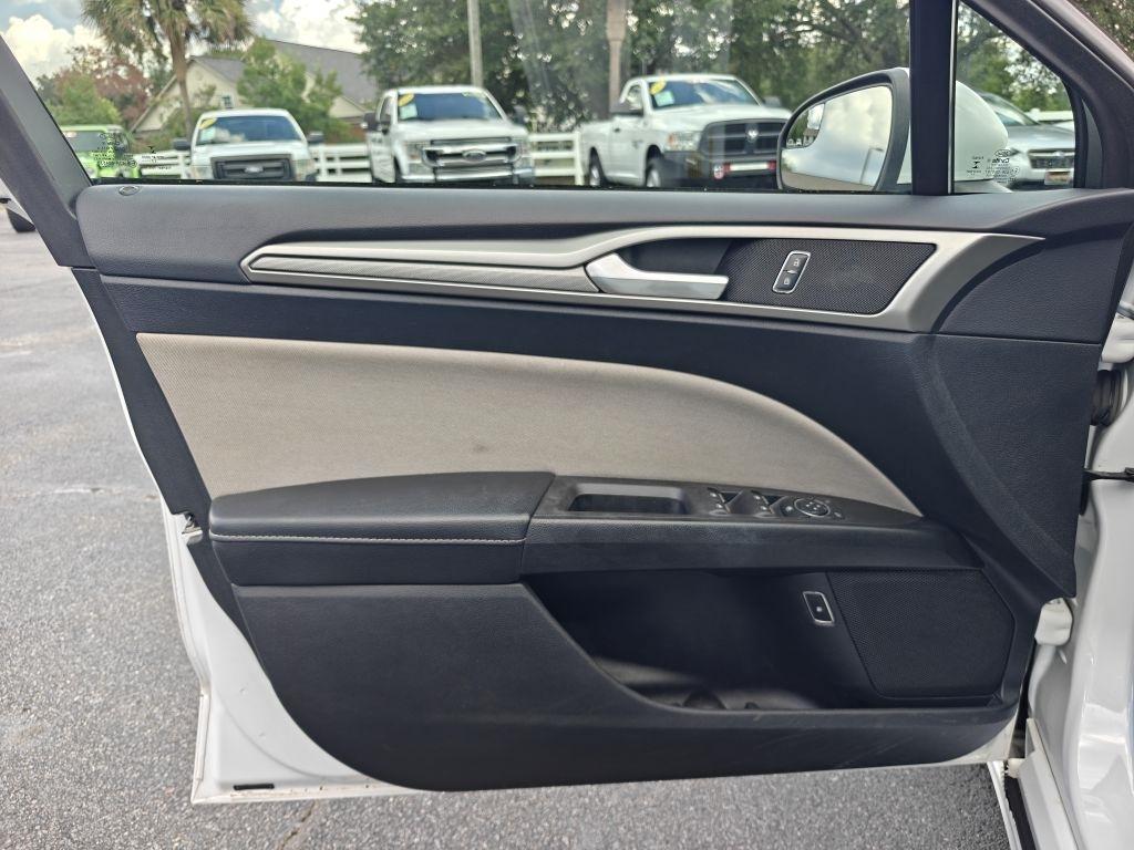 Ford Fusion Hybrid  2018
