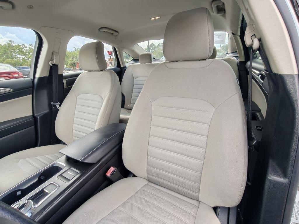 Ford Fusion Hybrid  2018