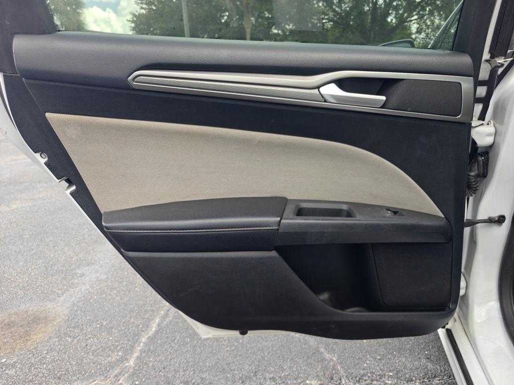 Ford Fusion Hybrid  2018