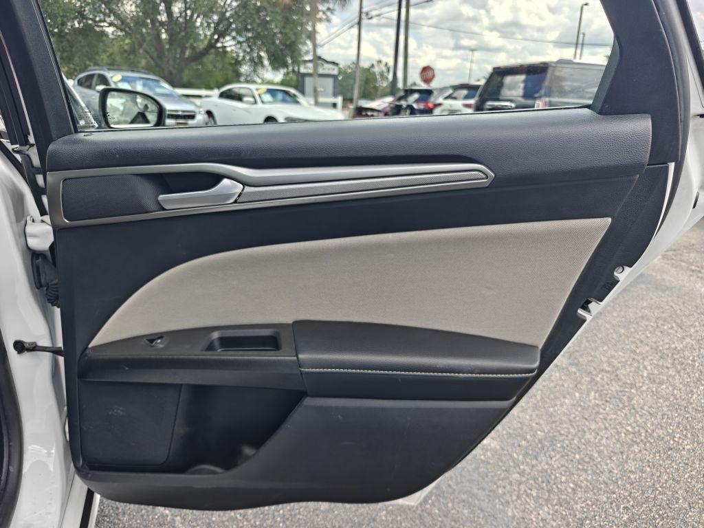 Ford Fusion Hybrid  2018