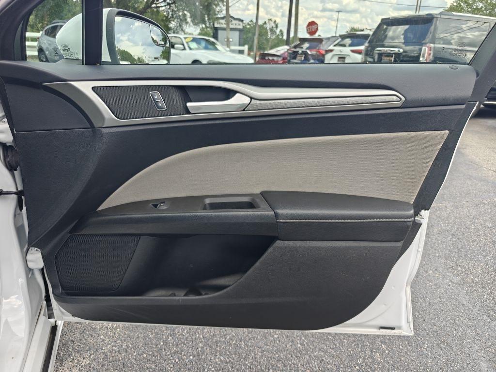 Ford Fusion Hybrid  2018