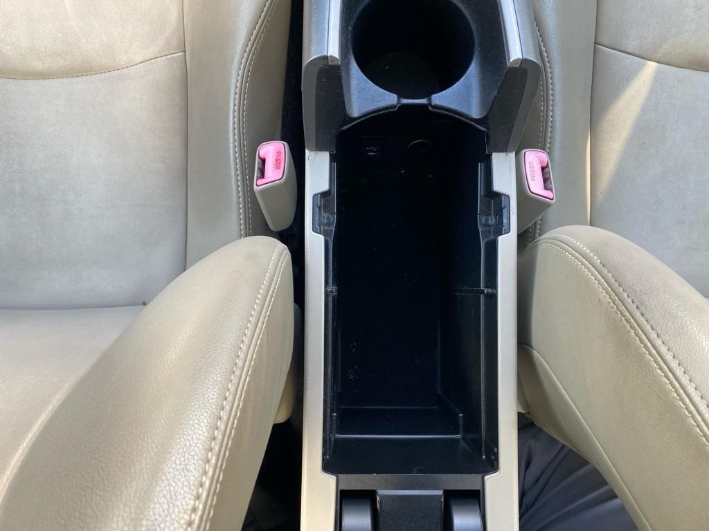 Toyota Prius  2012