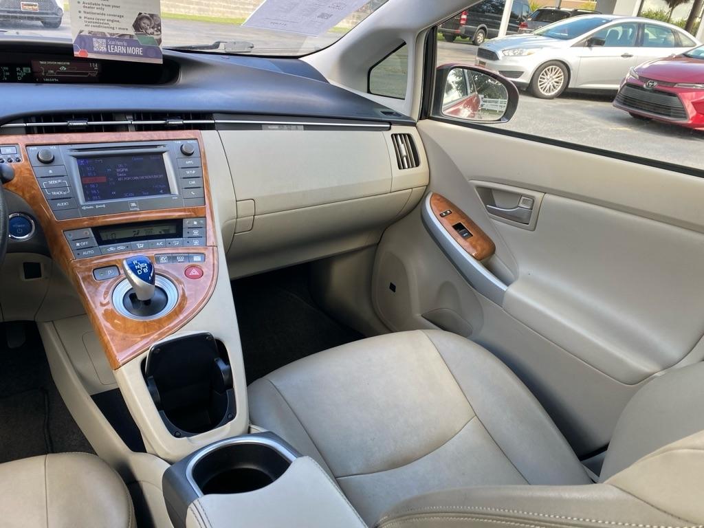 Toyota Prius  2012