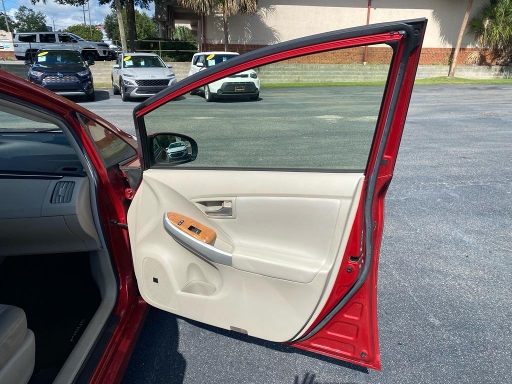Toyota Prius  2012