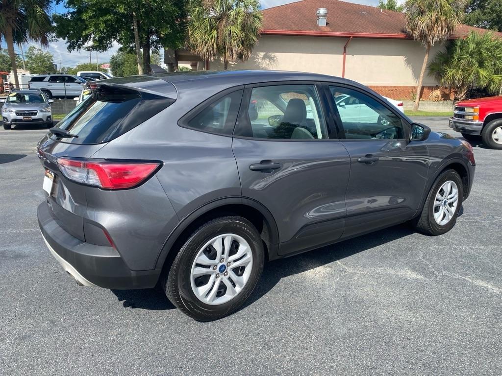 Ford Escape  2021