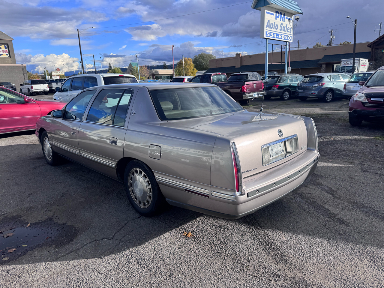 Cadillac DeVille Base 1998 Cadillac DeVille Base 1998