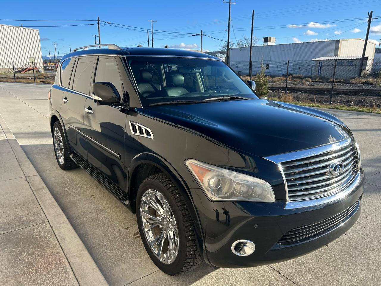 Infiniti QX56 2WD 2012