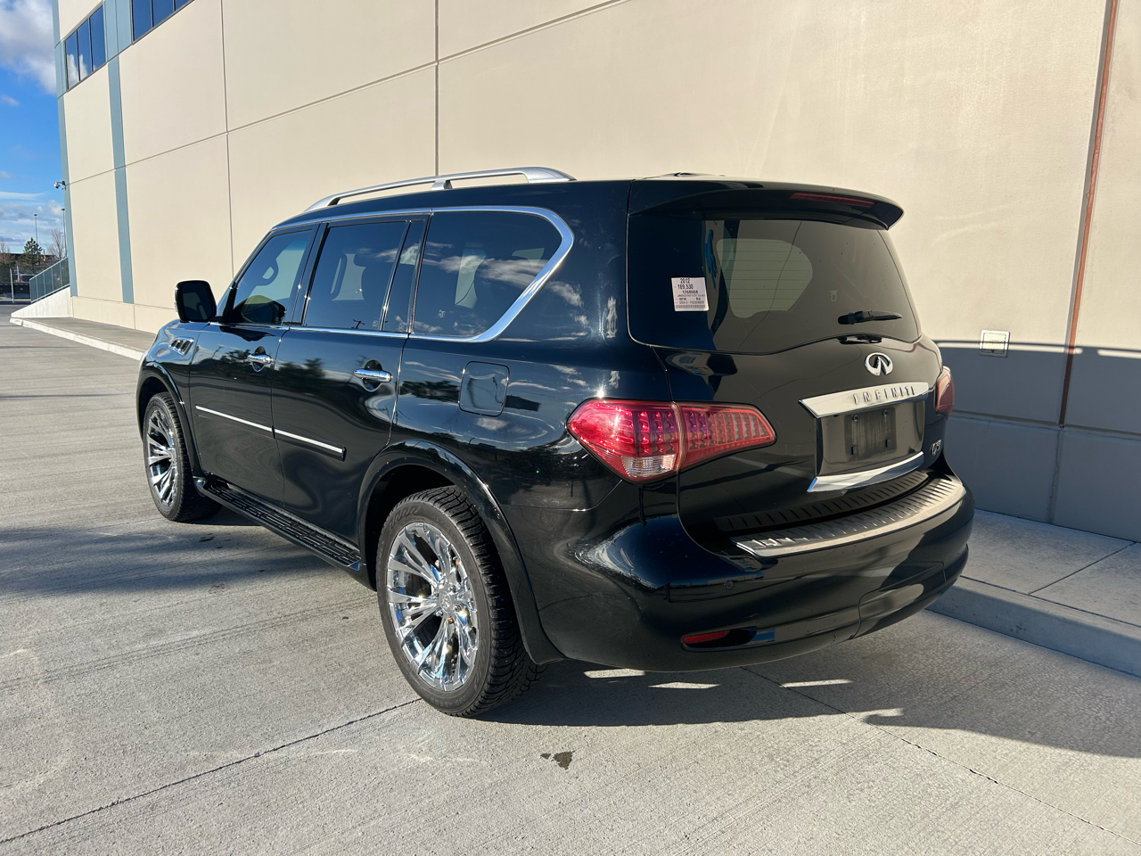 Infiniti QX56 2WD 2012