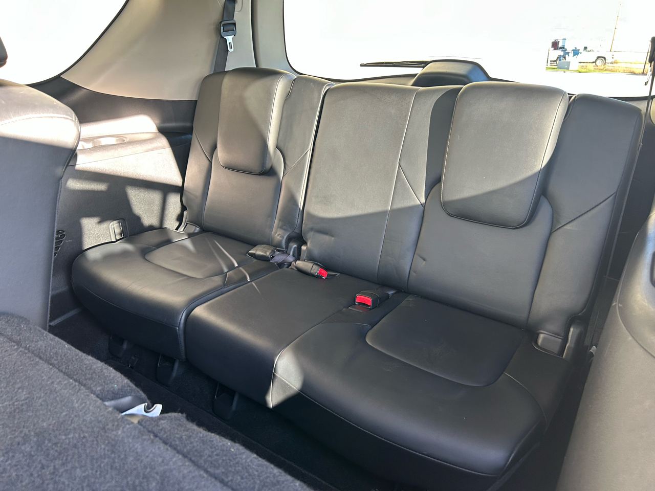 Infiniti QX56 2WD 2012