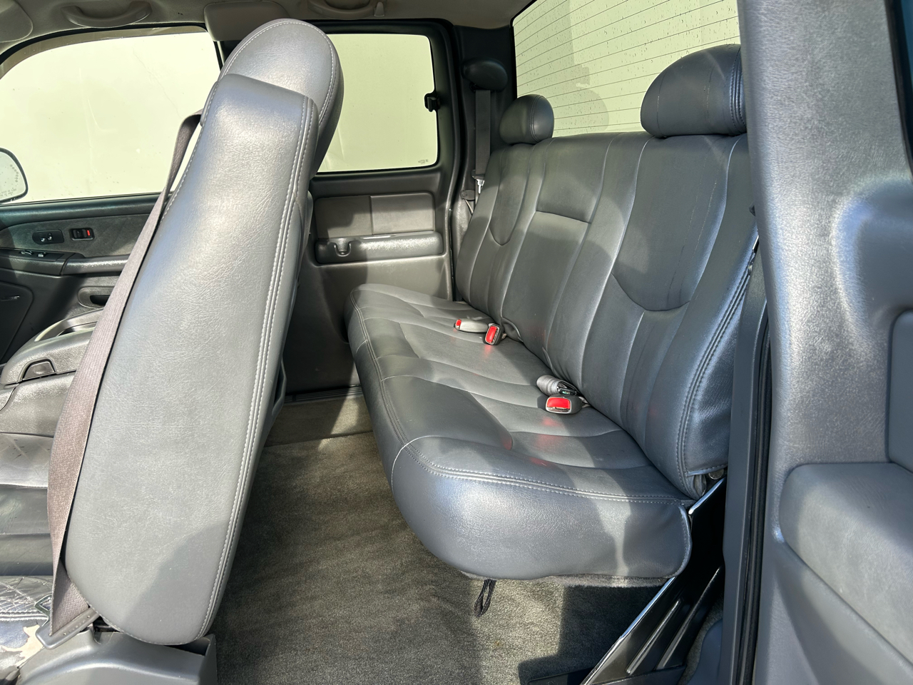 Chevrolet Silverado 1500 SS Ext. Cab Short Bed AWD 2003