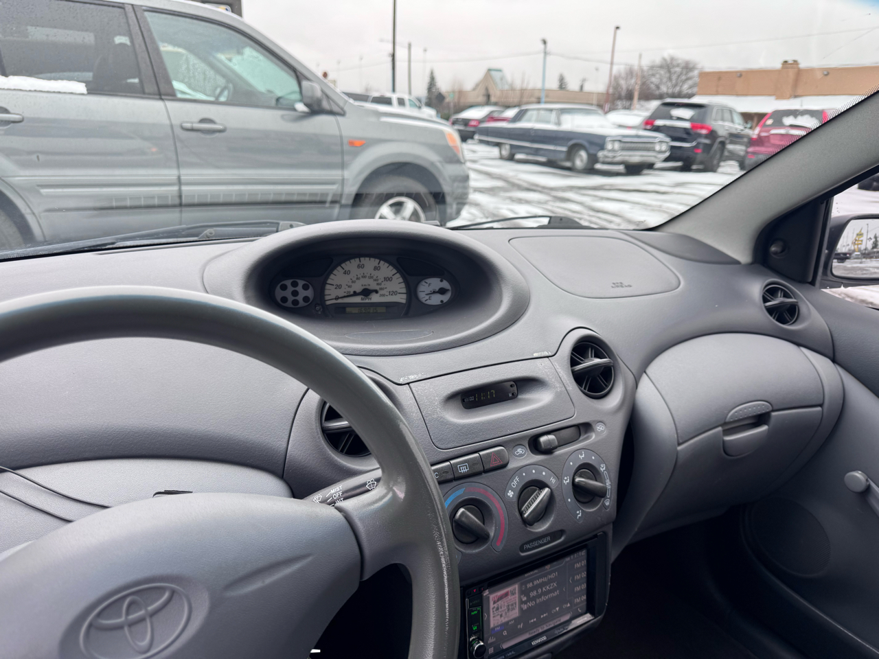 Toyota ECHO 4-Door Sedan 2002
