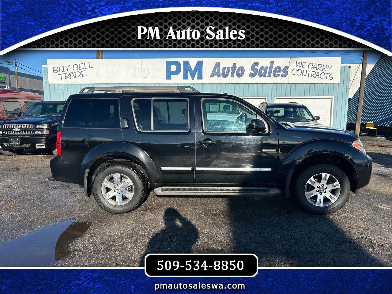 Nissan Pathfinder LE 4WD 2011