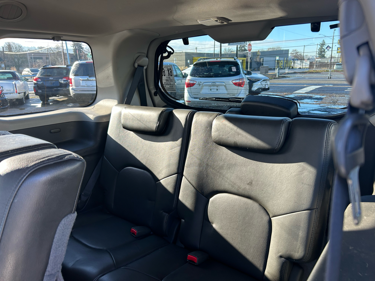 Nissan Pathfinder LE 4WD 2011